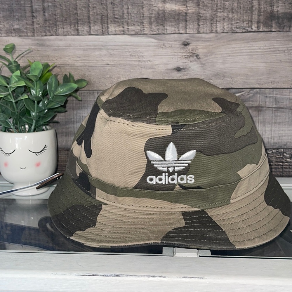 ❤️ BACK BY DEMAND!❤️ Adidas Camouflage Bucket Hat.